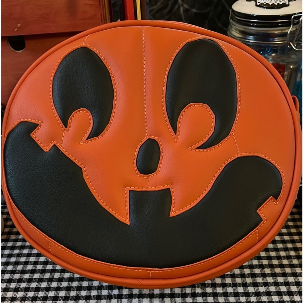 Love Pain and stitches pumpkin bag